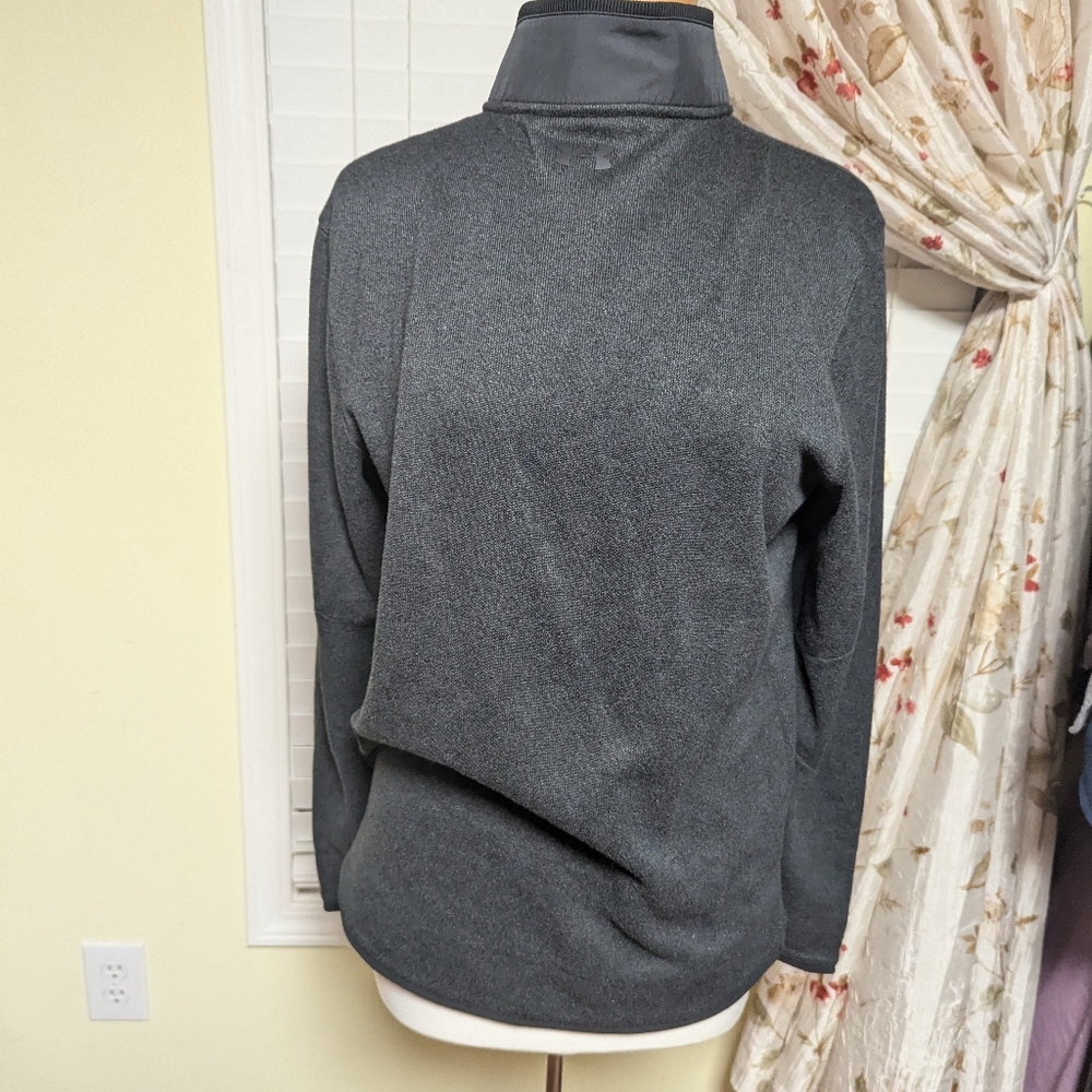 Women's Under Armour pullover top - Picture 6 of 6